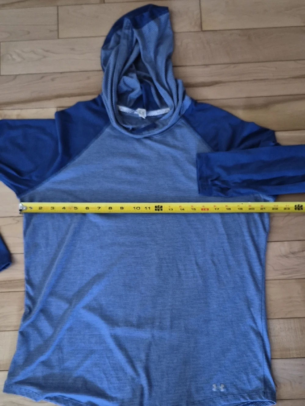 Under Armour Women's Size XL Blue Hooded Thin Performance Long Sleeve - Picture 4 of 4